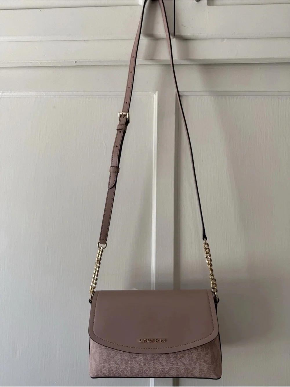 Michael Kors compact michael
